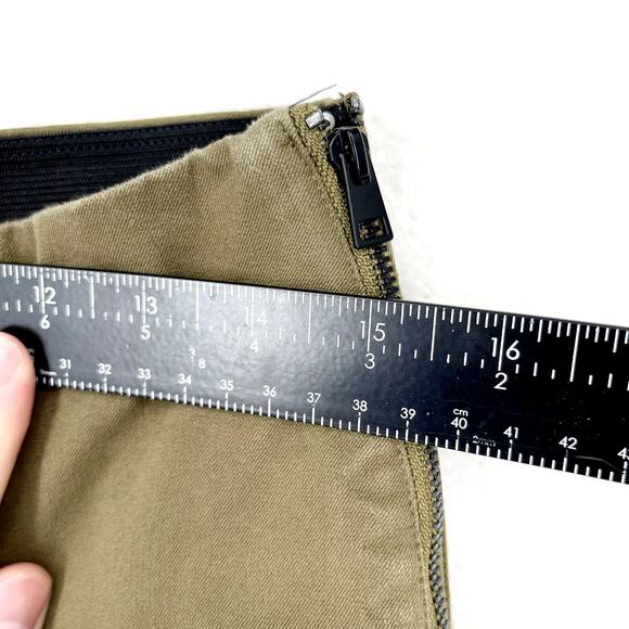 Everlane High Waisted Straight Leg Workwear Tan Elastic Waist Pants Size 8 - Picture 4 of 6